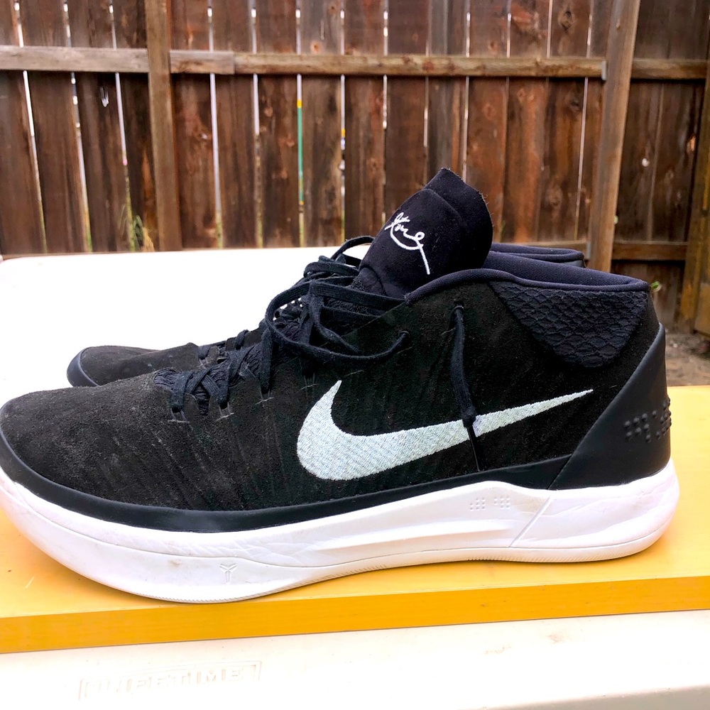 Nike Kobe A.D Mid